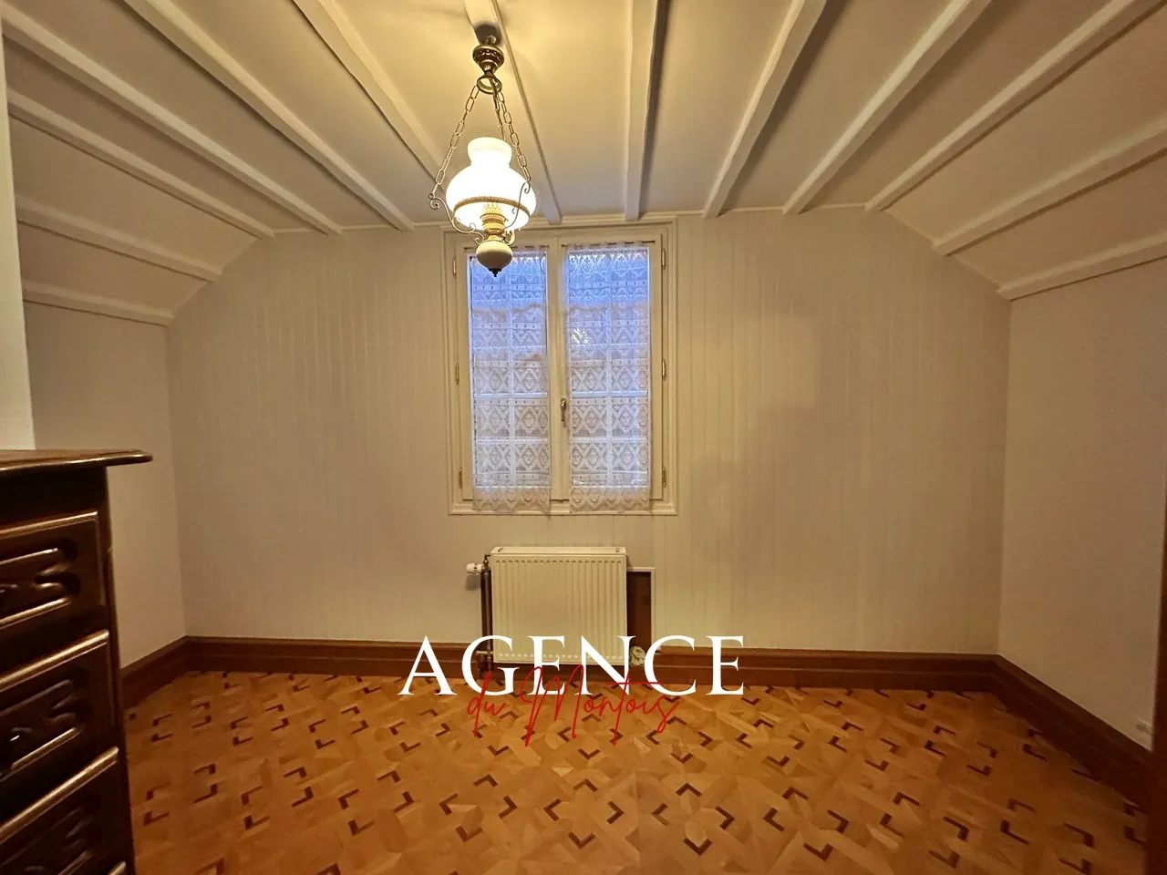 À vendre : Pavillon à Bray sur Seine - 4 chambres, jardin de 901 m² 
