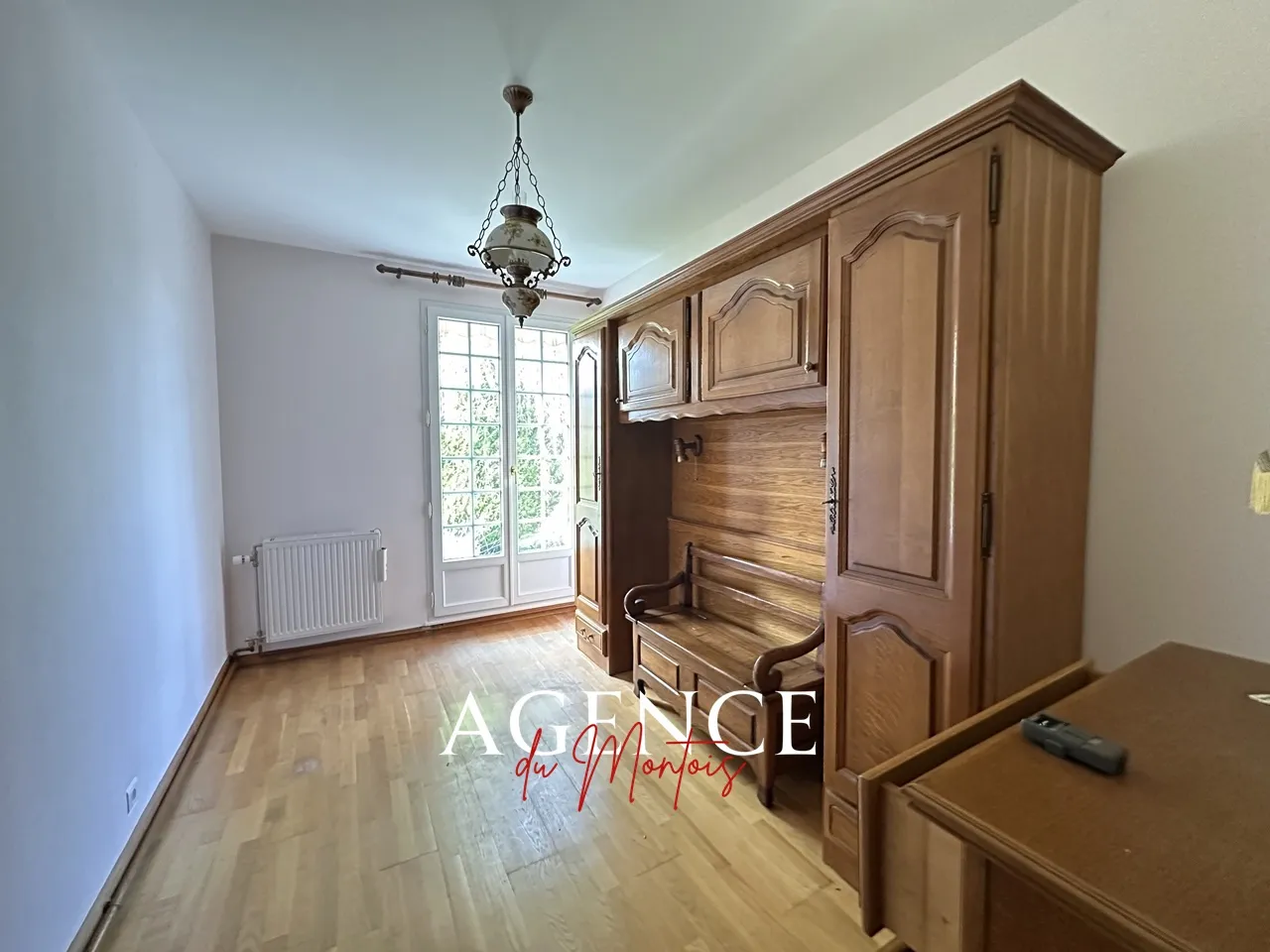 À vendre : Pavillon à Bray sur Seine - 4 chambres, jardin de 901 m² 