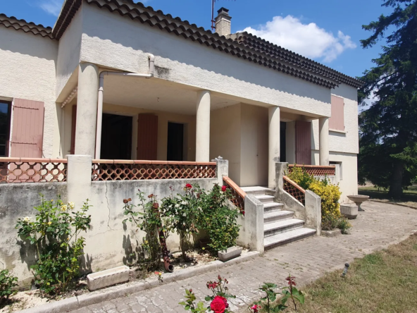Villa 140 m² habitables avec jardin à Bollène 