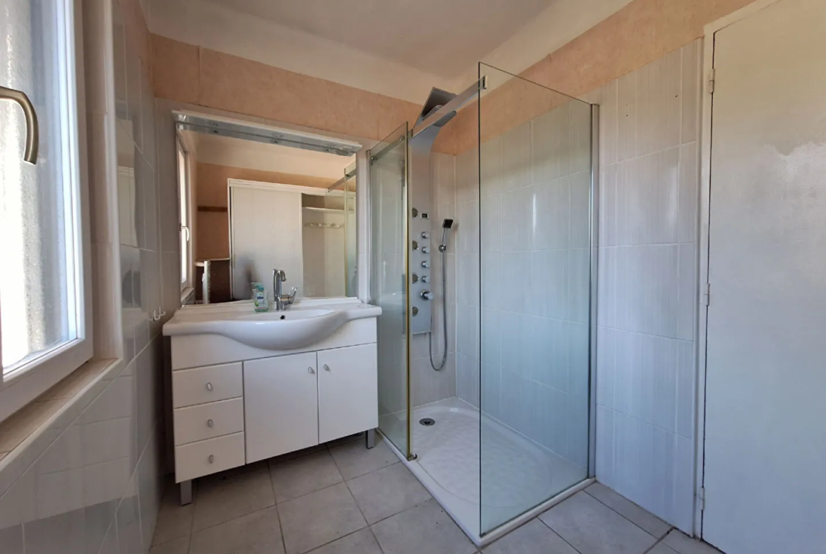 Maison à vendre à Saint-Alban-Du-Rhône - 119 m² - 3 chambres 