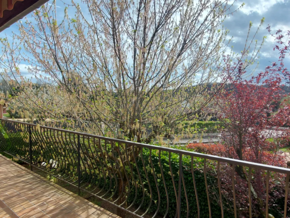 Vente de Villa 120 m² à Pont-Évêque - Quartier Calme 