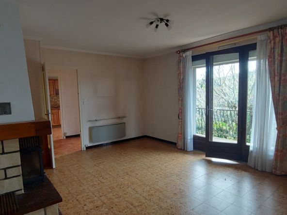 Vente de Villa 120 m² à Pont-Évêque - Quartier Calme 