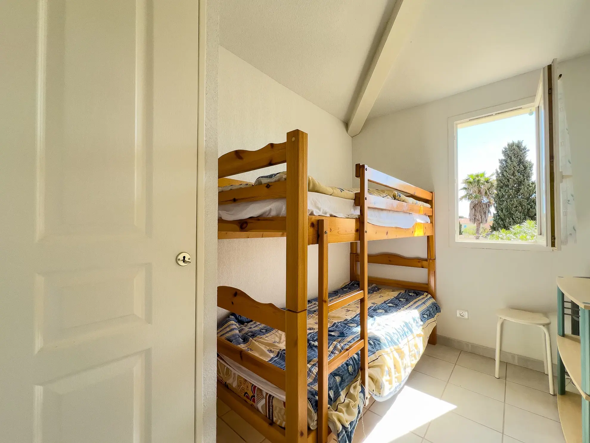 Mazet 3 pièces à vendre près du port Miramar et des plages 