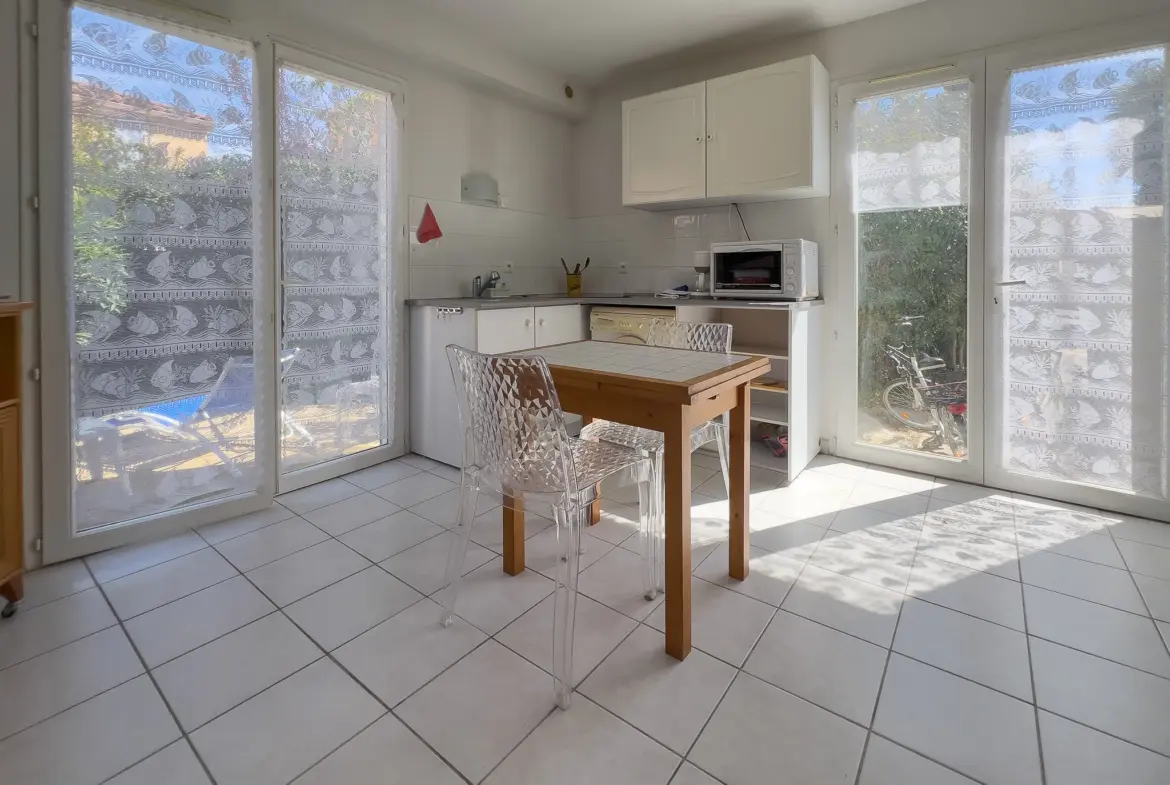 Mazet 3 pièces à vendre près du port Miramar et des plages 