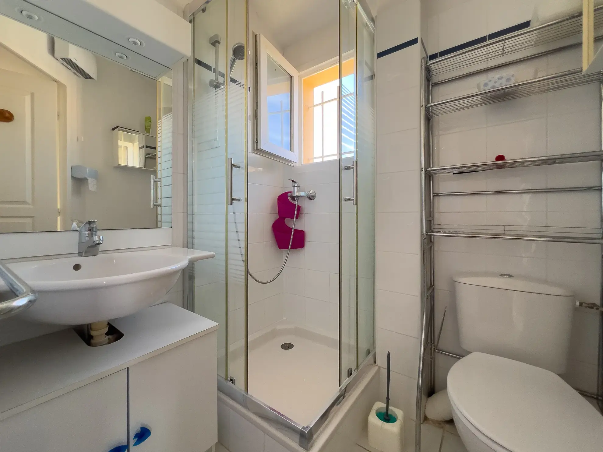 Mazet 3 pièces à vendre près du port Miramar et des plages 