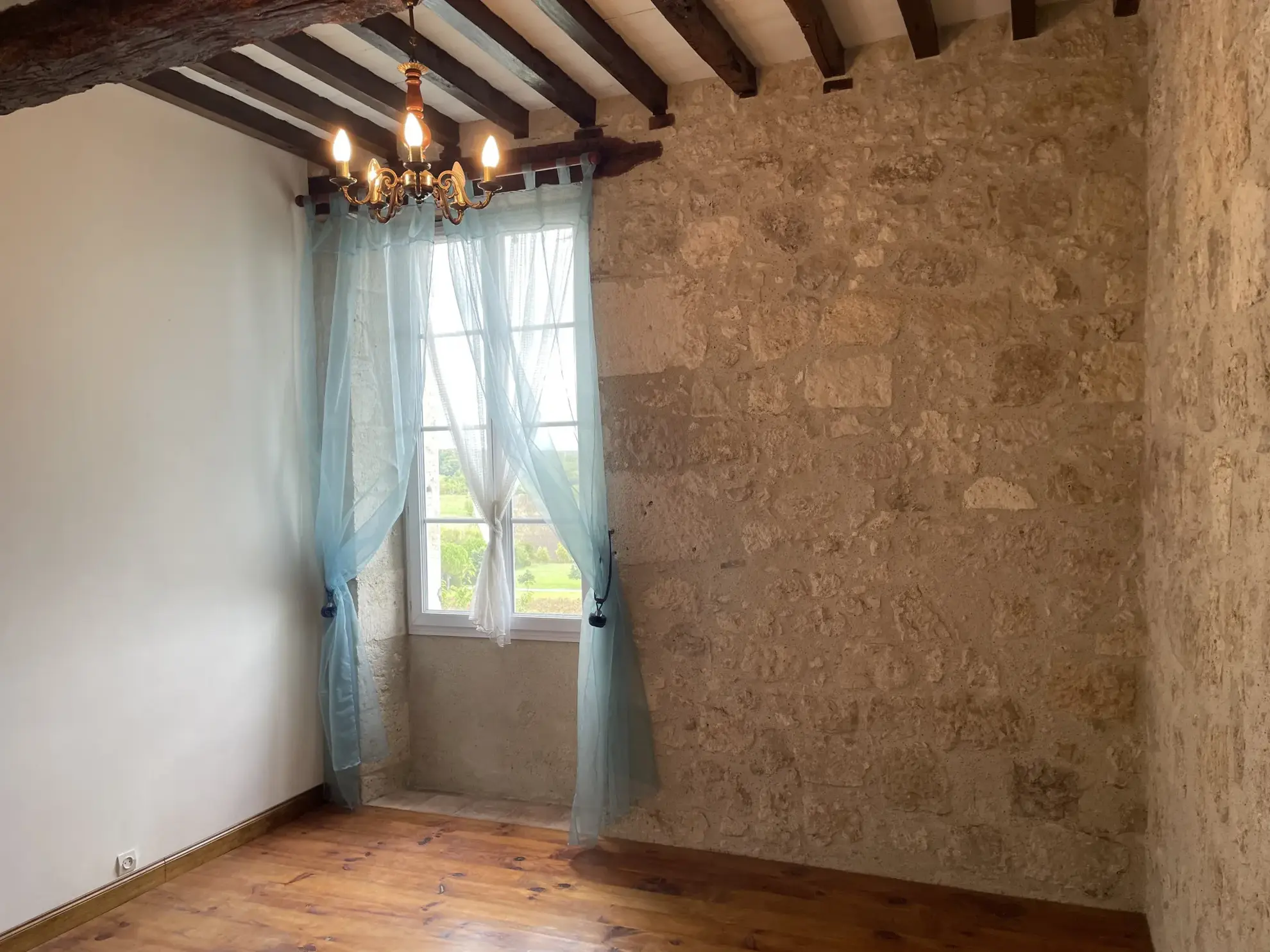 Maison de village avec jardin et terrasse à Larroque sur l'Osse 