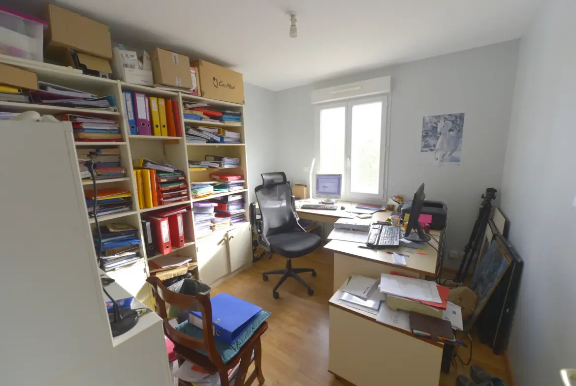 Maison familiale à Saint-André-de-Lidon - 254 660 € 