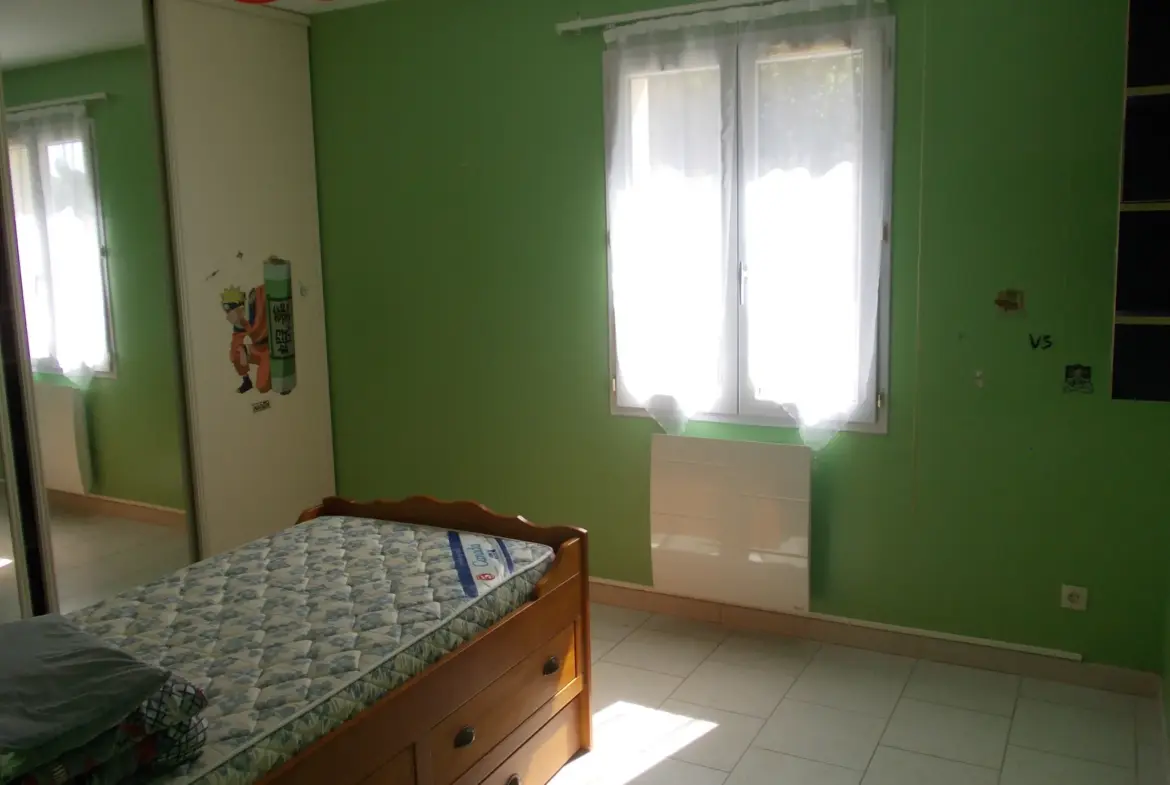 Maison contemporaine avec garage et piscine à vendre à Matha 