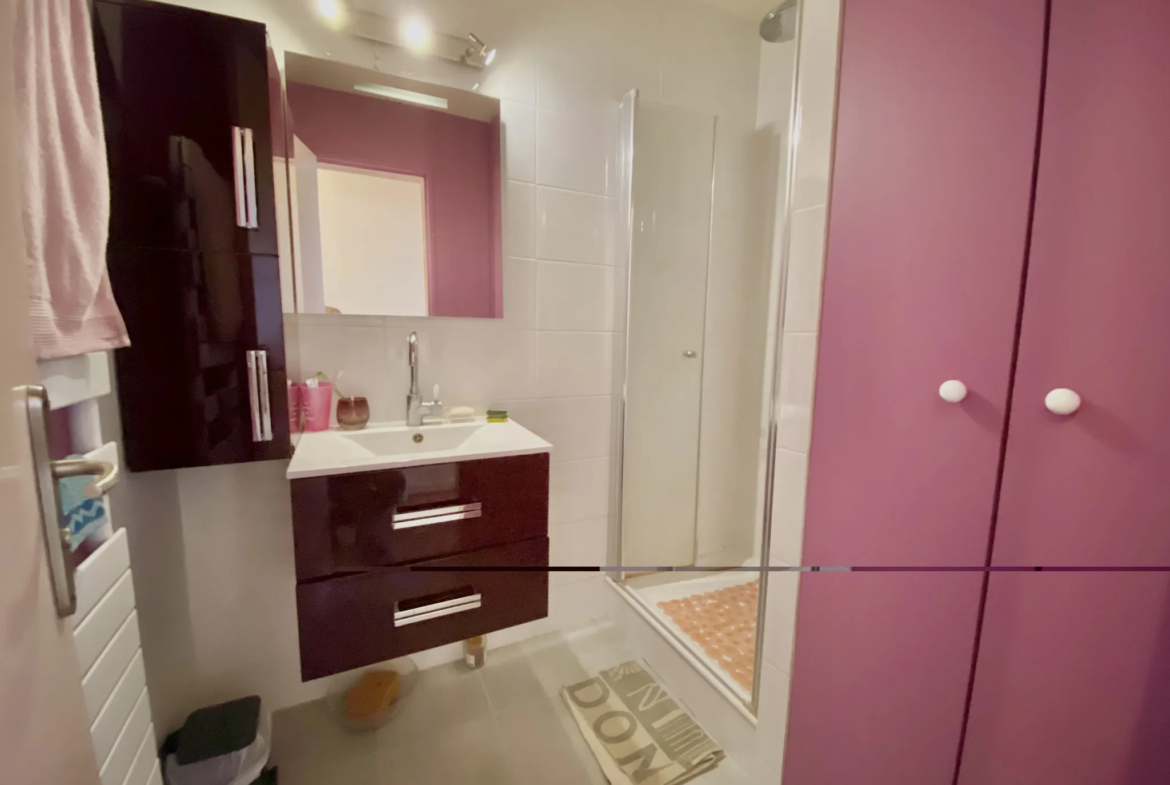 Appartement 3 pièces lumineux à vendre à Palaiseau, centre-ville 