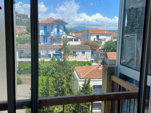 Appartement T3 en dernier étage à Mandelieu Capitou 