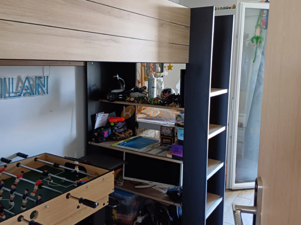 Appartement T3 en dernier étage à Mandelieu Capitou 