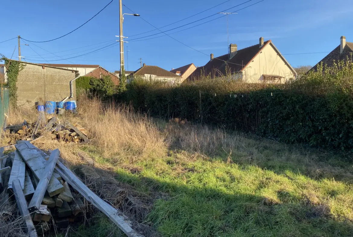 Maison à rénover à Saint-Omer-En-Chaussée - Investissement idéal 