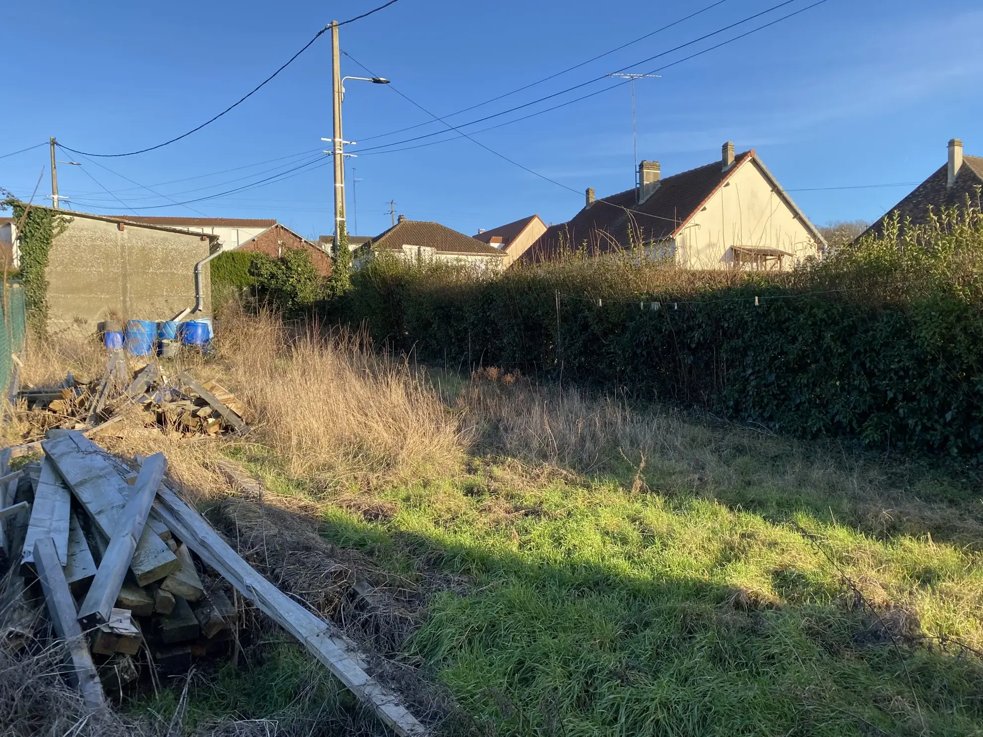 Maison à rénover à Saint-Omer-En-Chaussée - Investissement idéal 