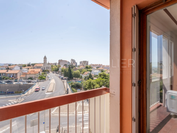 À vendre : Appartement T2 avec vue dégagée à Marseille 