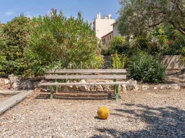 À vendre : Appartement T2 avec vue dégagée à Marseille 