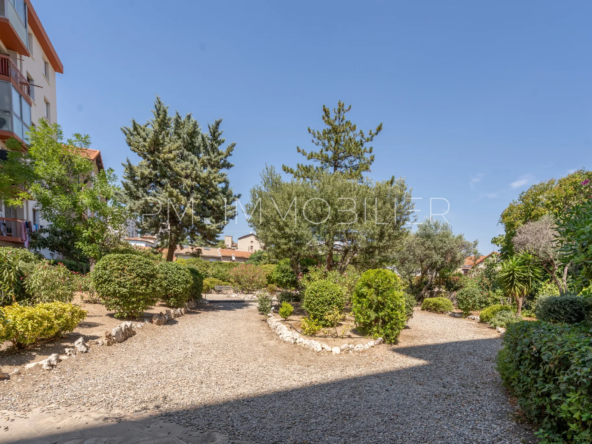 À vendre : Appartement T2 avec vue dégagée à Marseille 