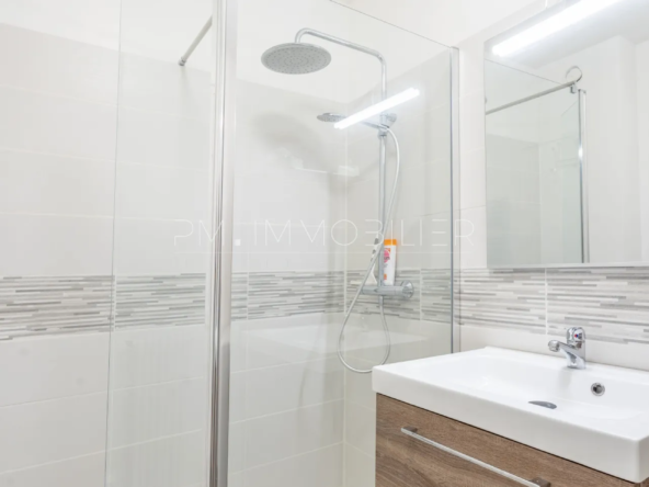 À vendre : Appartement T2 avec vue dégagée à Marseille 