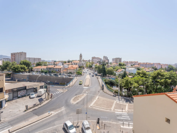 À vendre : Appartement T2 avec vue dégagée à Marseille 