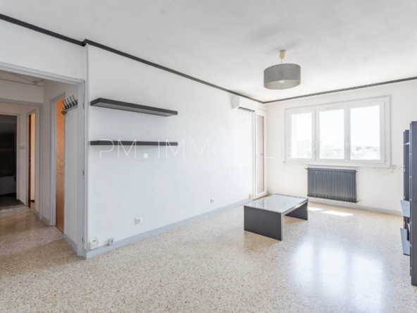 À vendre : Appartement T2 avec vue dégagée à Marseille 