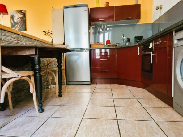 Appartement T2 rénové à vendre à Céret - 68 m² dans l'hyper centre 
