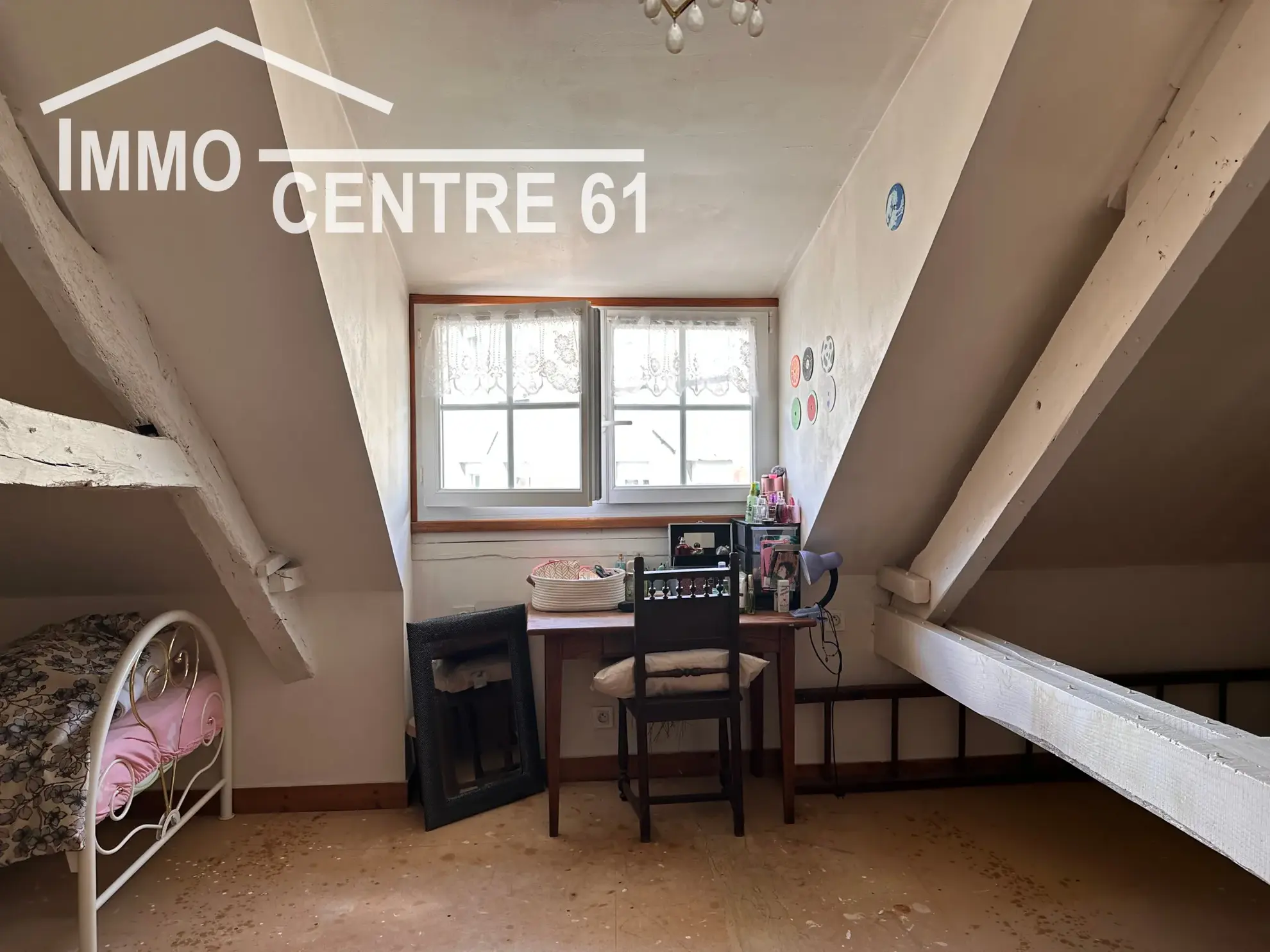 Charmante maison de ville à La Ferté Macé avec 3 chambres et garage 