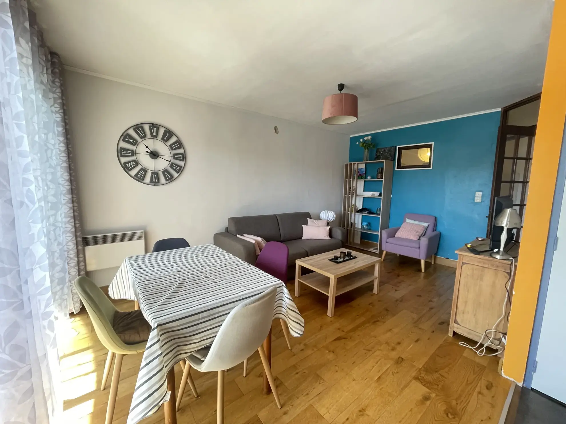 APPARTEMENT 3 PIÈCES AVEC GARAGE ET VUE À AGDE 