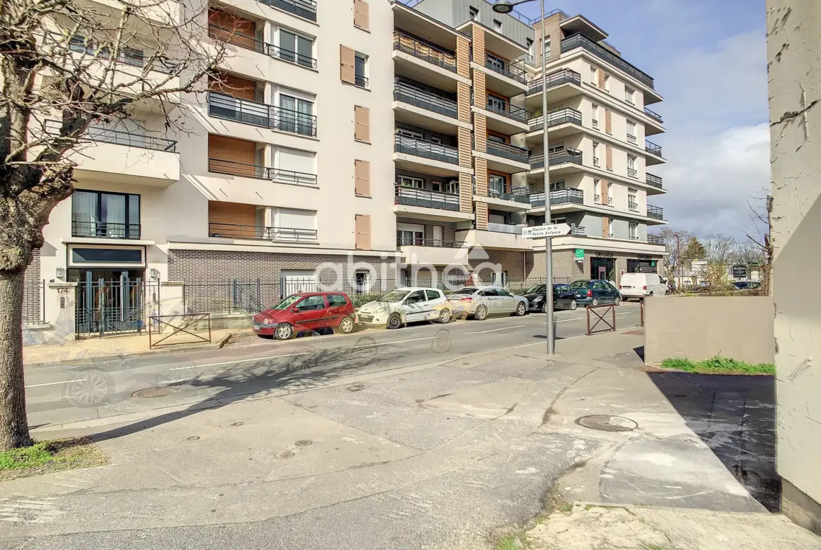 Appartement 2 pièces à Eragny-sur-Oise, proche de la gare 