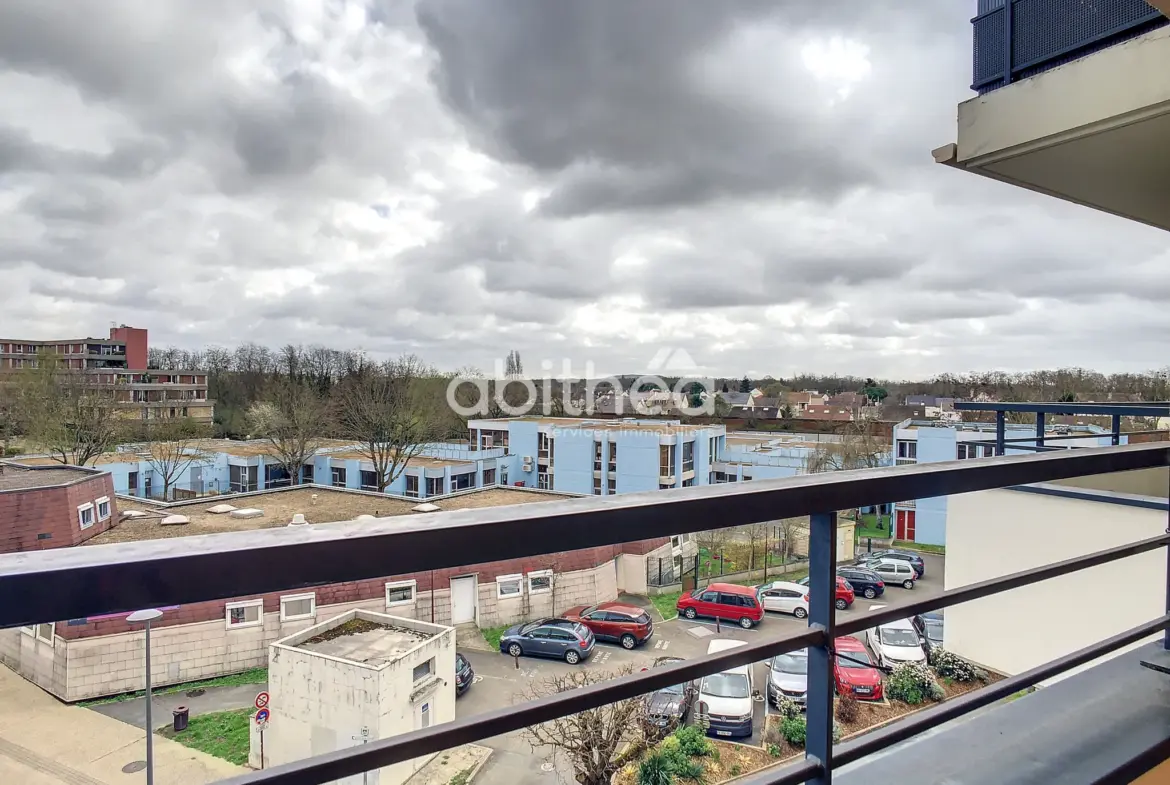 Appartement 2 pièces à Eragny-sur-Oise, proche de la gare 