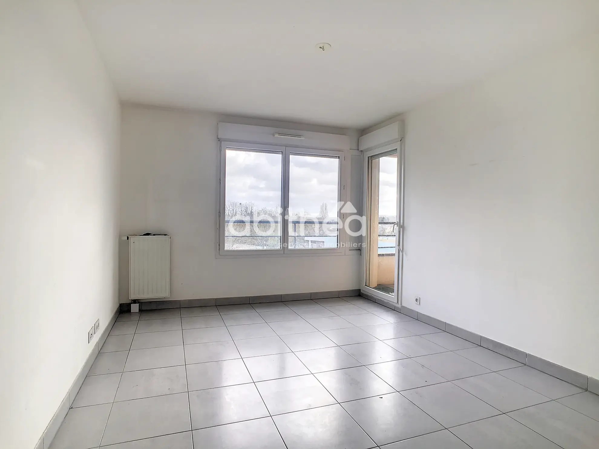 Appartement 2 pièces à Eragny-sur-Oise, proche de la gare 