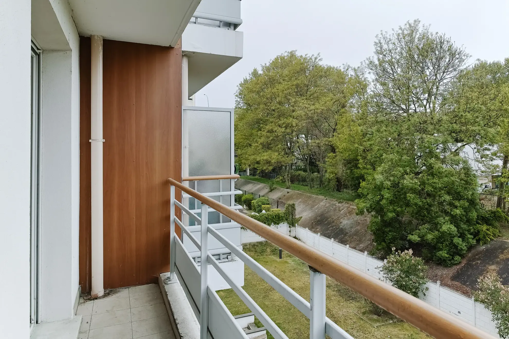 Achat d'un grand studio à Choisy-Le-Roi avec balcon et parking 