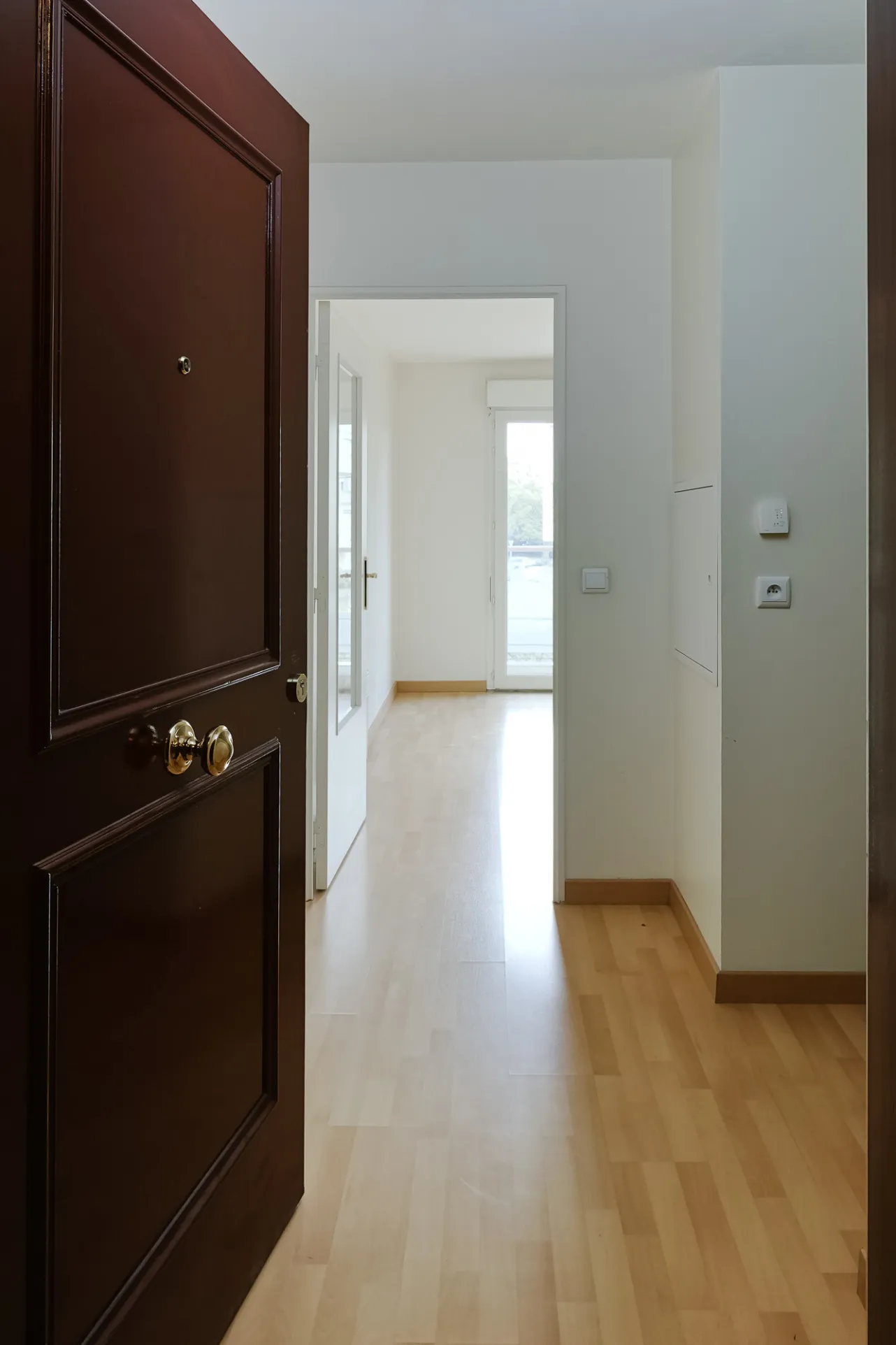 Achat d'un grand studio à Choisy-Le-Roi avec balcon et parking 