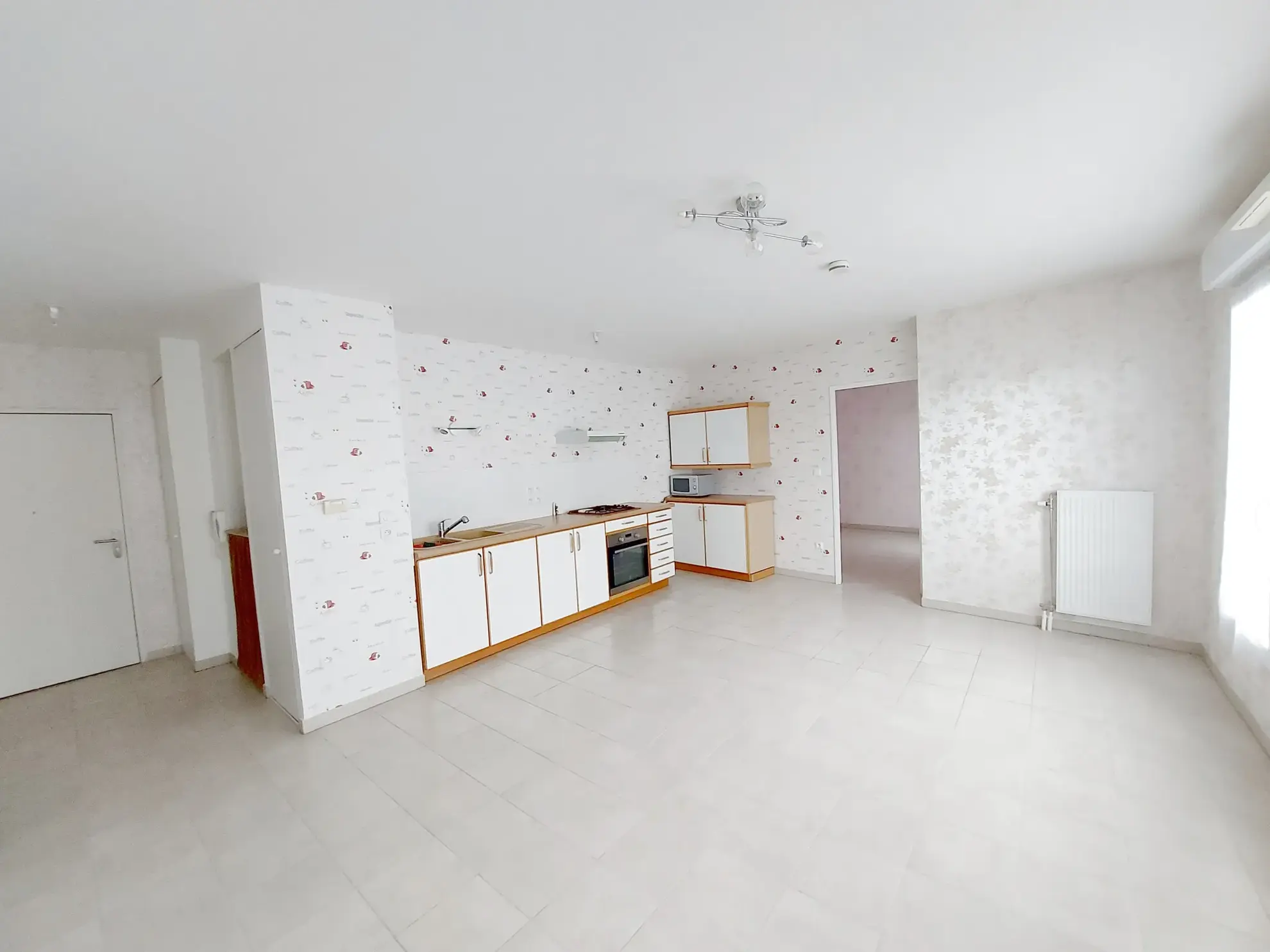 À vendre : Appartement 2 pièces avec balcon à Rosny-Sur-Seine 