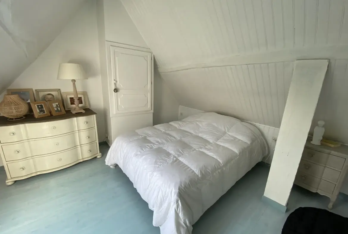 Maison à vendre à Erquery - Style Longère et Garage de 80 m² 