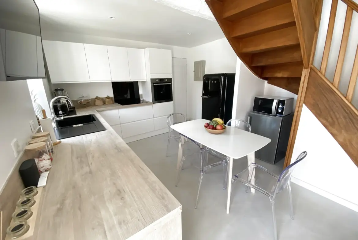 Maison à vendre à Erquery - Style Longère et Garage de 80 m² 