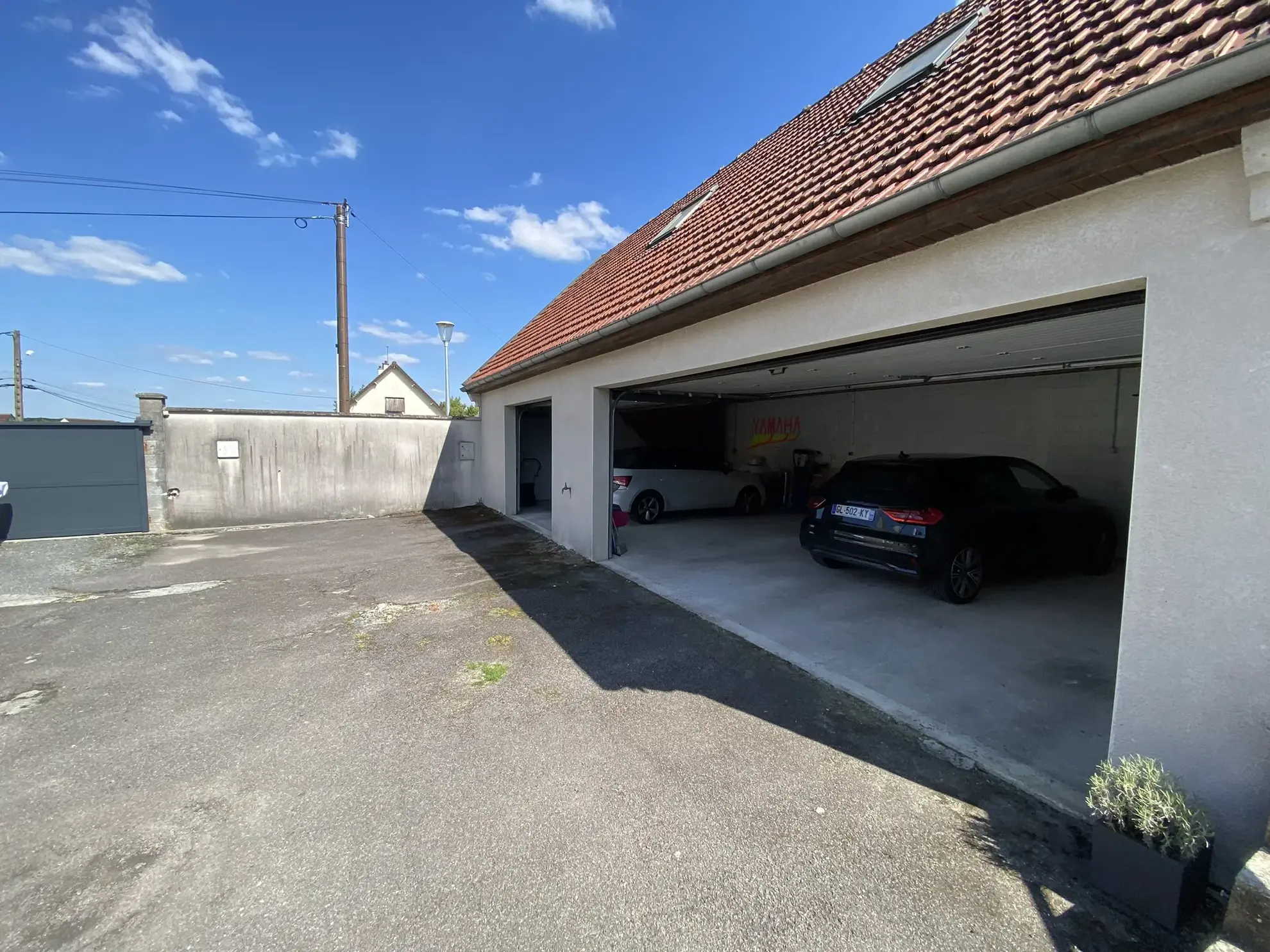 Maison à vendre à Erquery - Style Longère et Garage de 80 m² 