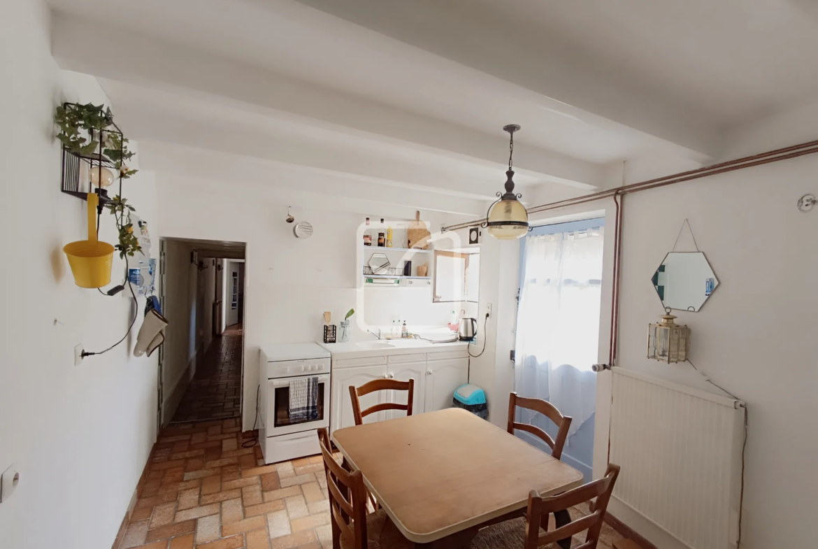 Maison de ville atypique à Ligugé avec jardin et vue dégagée 