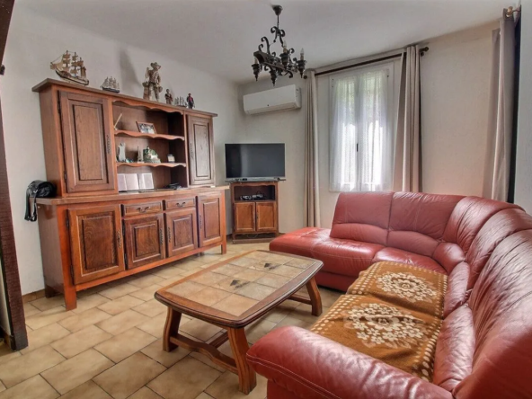 Maison à vendre à Gardanne avec terrasse et jardin 