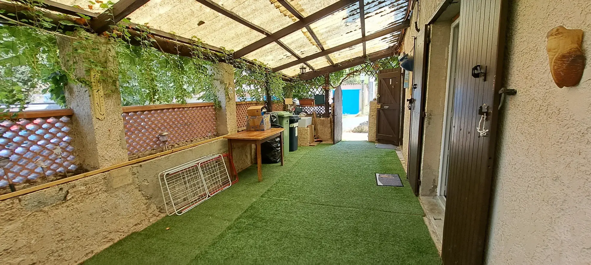 Maison à vendre à Gardanne avec terrasse et jardin 