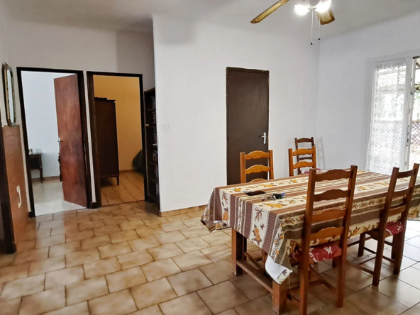Maison à vendre à Gardanne avec terrasse et jardin 