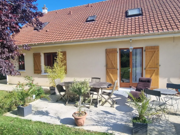 Maison traditionnelle à Auneau avec 4 chambres 