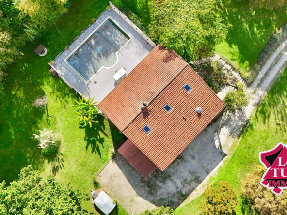 Maison 5 chambres avec piscine et garage à Penne D'Agenais 