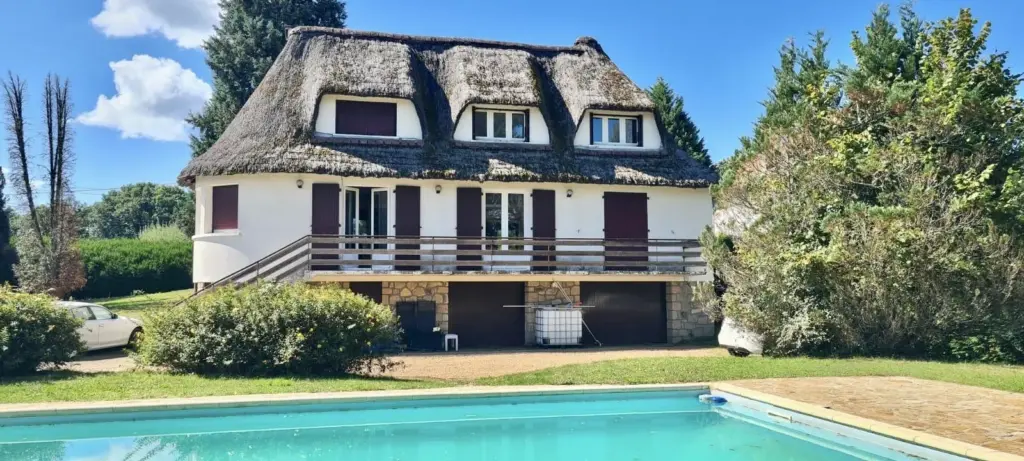 Belle chaumière à vendre près de Tulle