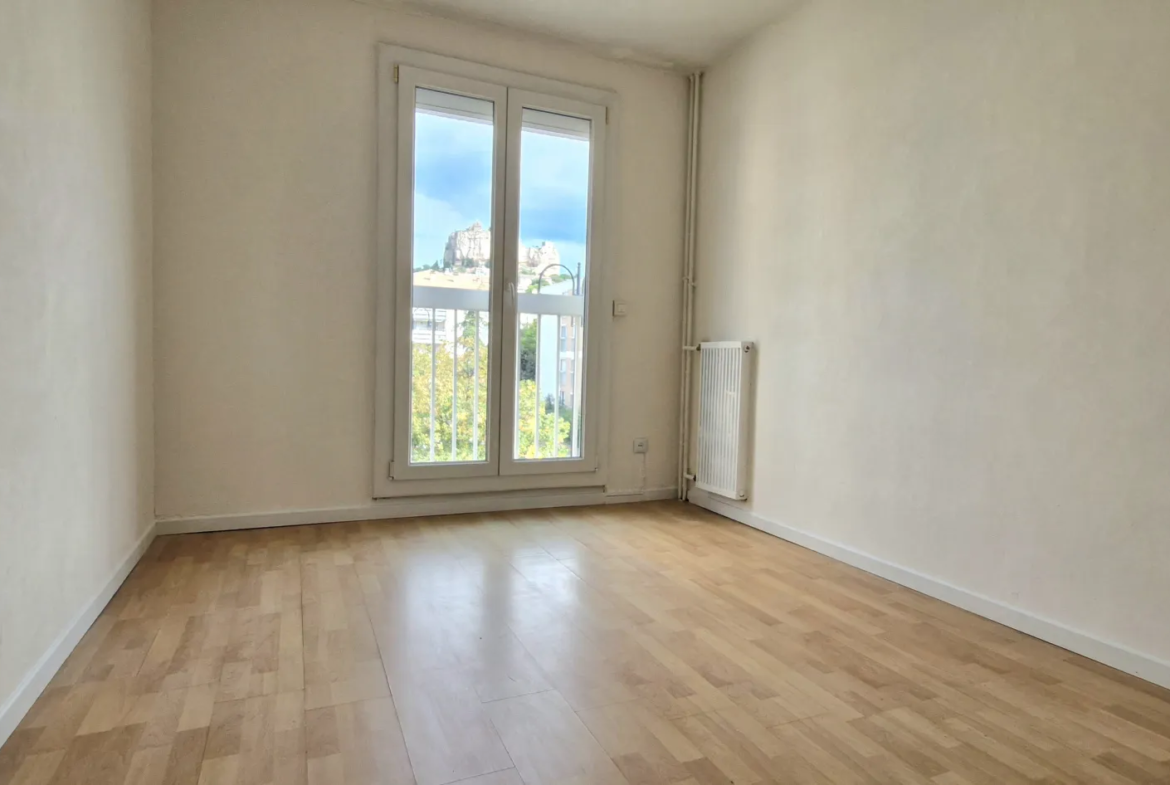 Spacieux Appartement Type 4 à vendre - 84,20 m² à Vitrolles 