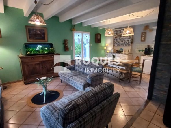 Maison avec piscine à vendre à Compregnac 