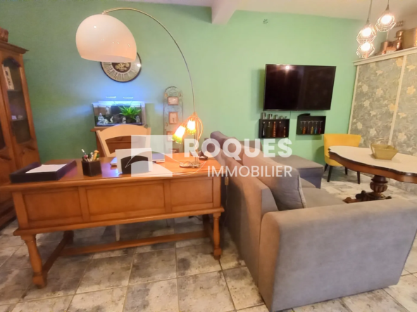 Maison avec piscine à vendre à Compregnac 