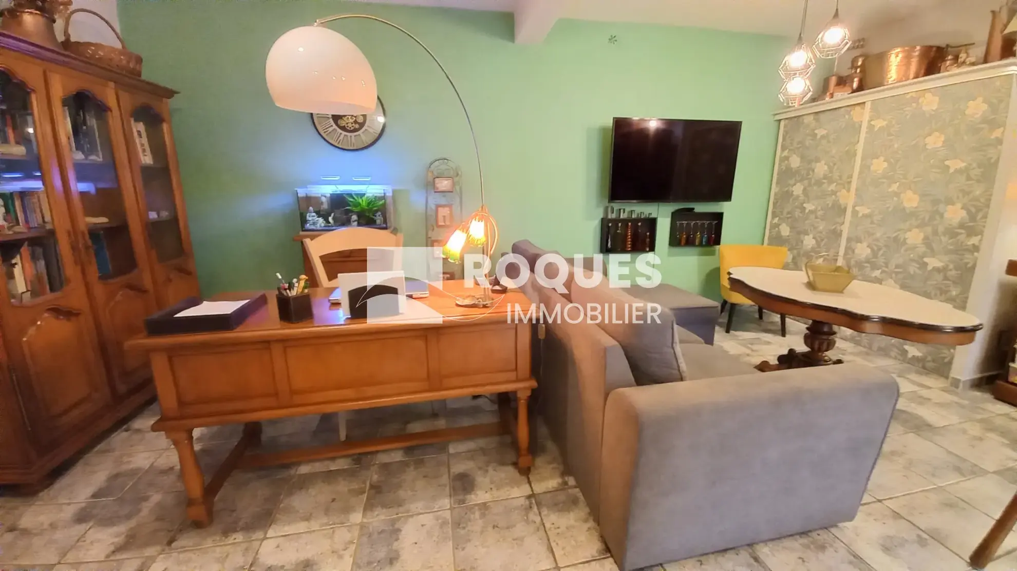 Maison avec piscine à vendre à Compregnac 