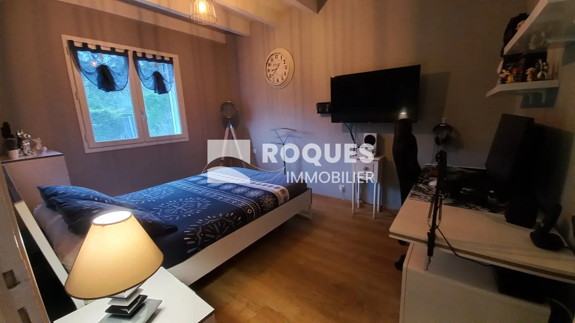 Maison avec piscine à vendre à Compregnac 