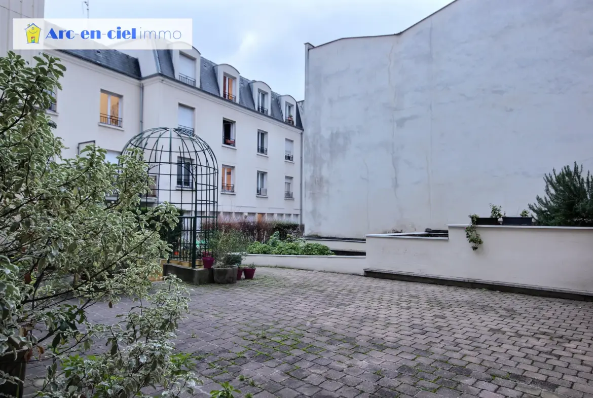 Studio lumineux à vendre à Bastille, Paris 11 