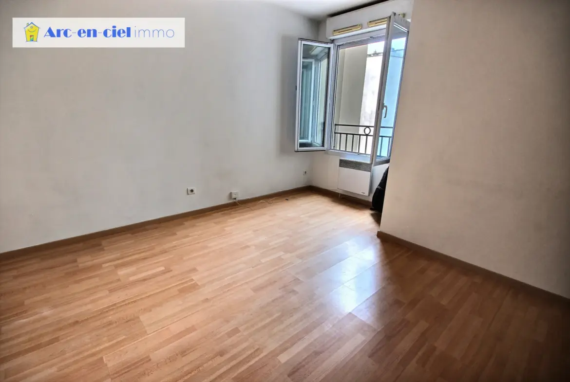 Studio lumineux à vendre à Bastille, Paris 11 