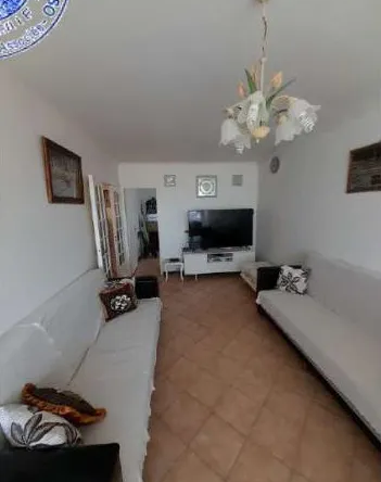 Appartement de 72m² avec 3 chambres en vente à Marseille 15 - 30 000 euros 